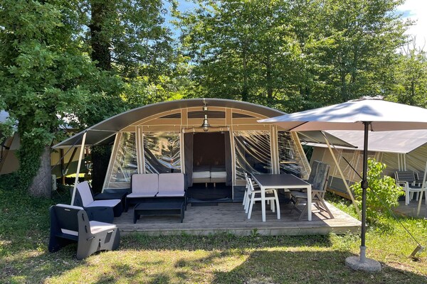 Foto van Tentlodge in Dordogne met uitzicht - Vakantiehuis in Coux et Bigaroque - Mouzens - AreaSummer1KM