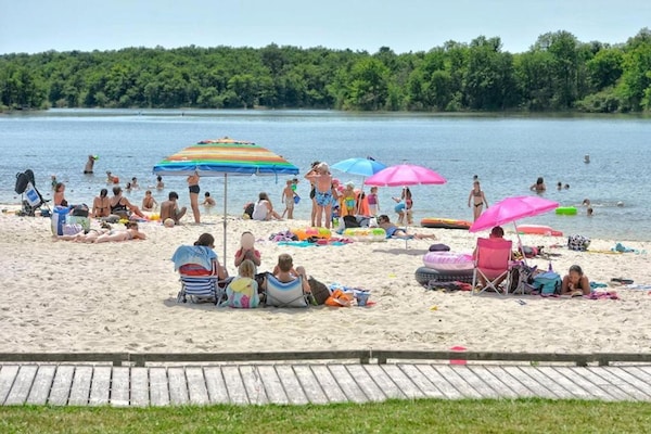 Foto van Vakantiehuis in Lusignac met privézwembad - Vakantiehuis in Lusignac - AreaSummer5KM