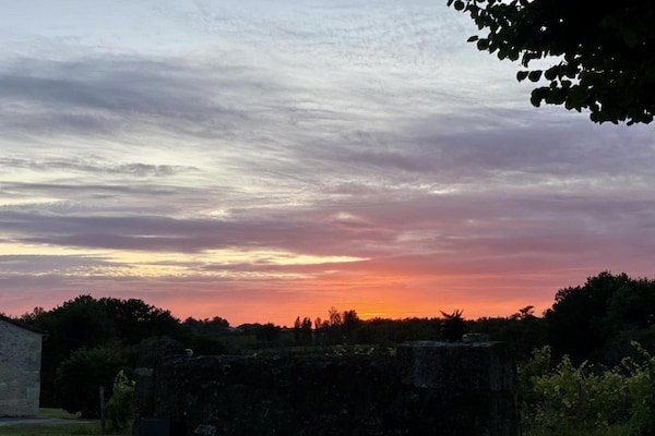Foto van Villa in Aquitaine met Zwembad & BBQ - Vakantiehuis in Sainte foy de Longas - AreaSummer20KM