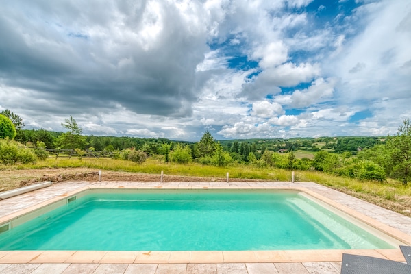Foto van Villa in Aquitaine met Zwembad & BBQ - Vakantiehuis in Sainte foy de Longas - PoolOfHouse