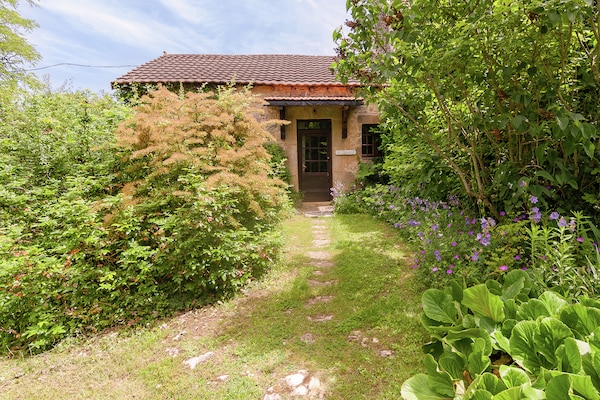 Foto van Vakantiehuis in Dordogne bij Lascaux - Vakantiehuis in Les Eyzies-De-Tayac-Sireuil - ExteriorSummer