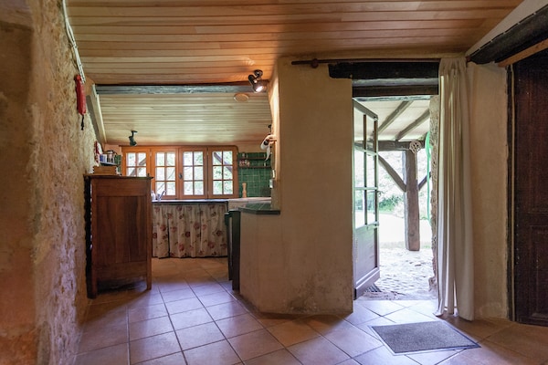 Foto van Vakantiehuis in Dordogne bij Lascaux - Vakantiehuis in Les Eyzies-De-Tayac-Sireuil - Kitchen