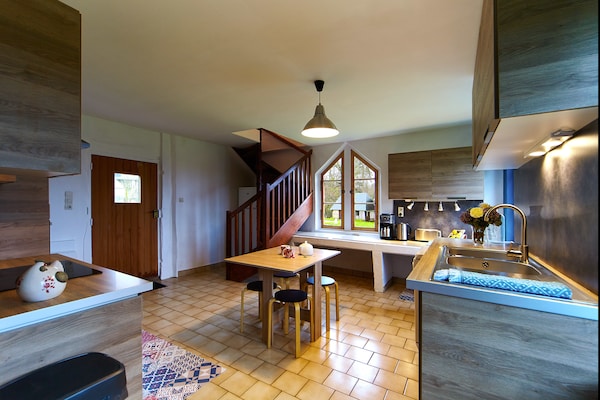 Foto van Kasteel in Aspires met Tennisbaan & Uitzicht - Vakantiehuis in Asnières - Kitchen