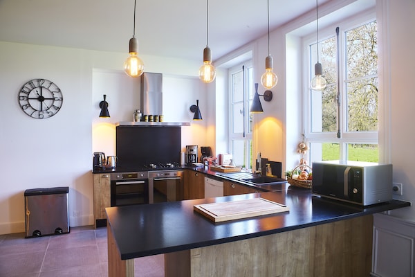 Foto van Kasteel in Aspires met Tennisbaan & Uitzicht - Vakantiehuis in Asnières - Kitchen