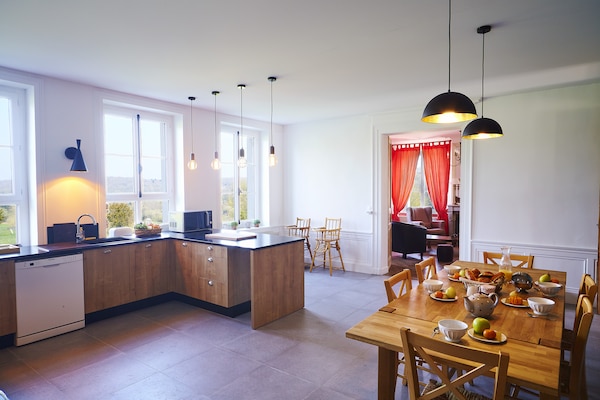 Foto van Kasteel in Aspires met Tennisbaan & Uitzicht - Vakantiehuis in Asnières - Kitchen