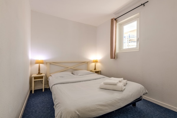 Foto van Appartement met uitzicht op de oceaan, retraite - Vakantiehuis in Plougonvelin - BedRoom