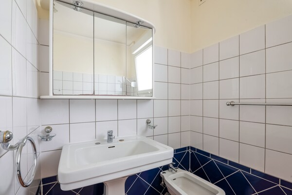 Foto van Familievilla aan het strand in Le Pouldu - Vakantiehuis in Clohars-Carnoët - Le Pouldu - BathRoom