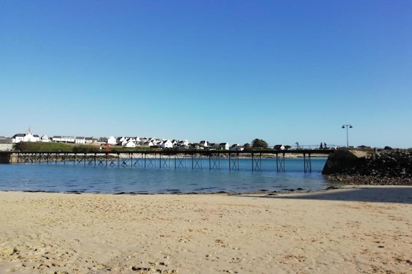 Foto van Appartement met uitzicht op zee en zwembad - Vakantiehuis in Audierne - AreaSummer1KM