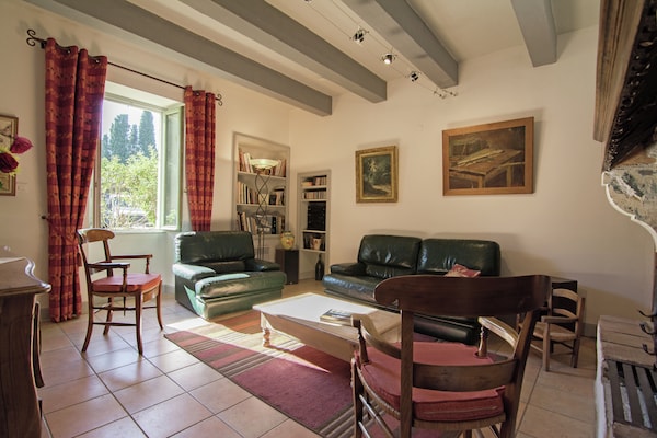 Foto van Herenhuis in Fournes met privézwembad - Vakantiehuis in Fournes - LivingRoom