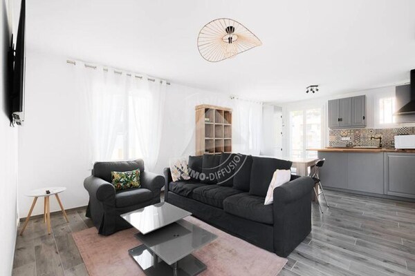 Foto van Residentie voor 6 personen - Vakantiehuis in LE GRAU DU ROI - LivingRoom