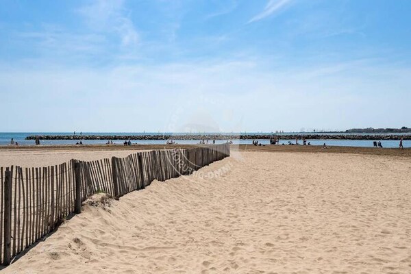 Foto van Residentie 1e verdieping voor 6 personen - Vakantiehuis in LE GRAU DU ROI - AreaSummer5KM