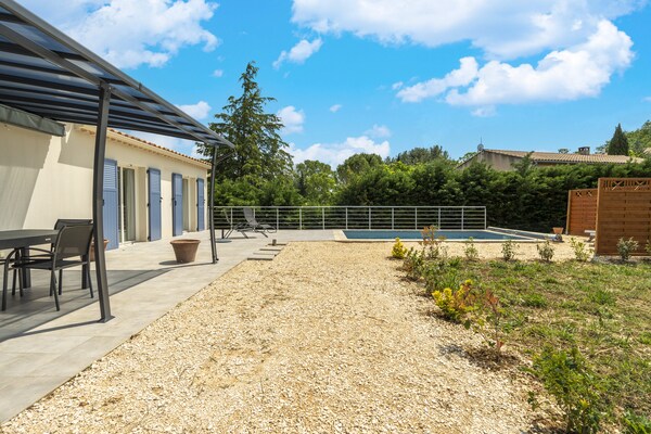 Foto van Gezellig vakantiehuis met zwembad - Vakantiehuis in Saint-André-de-Roquepertuis - GardenSummer