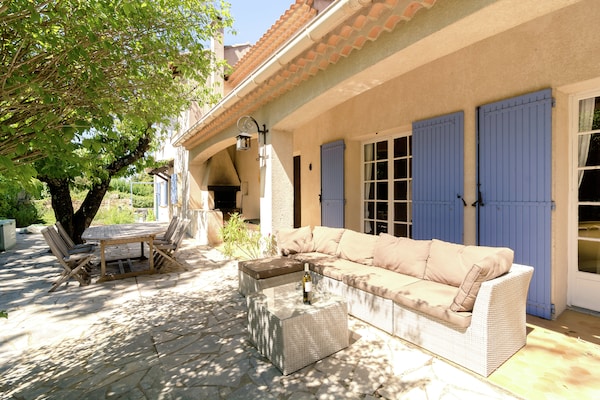 Foto van Kindvriendelijke villa met zwembad - Vakantiehuis in Salazac - ExteriorSummer