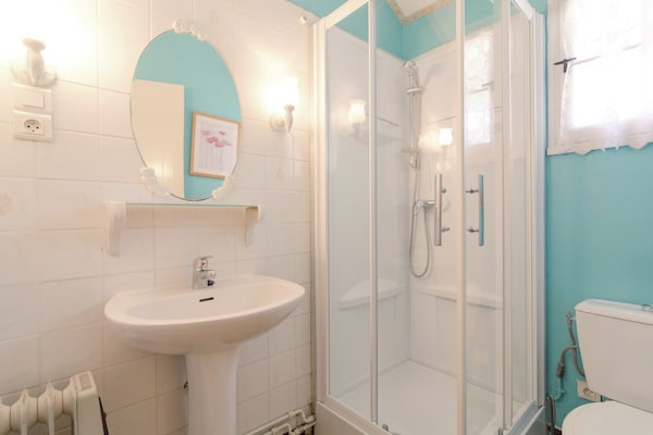 Foto van Kindvriendelijke villa met zwembad - Vakantiehuis in Salazac - BathRoom