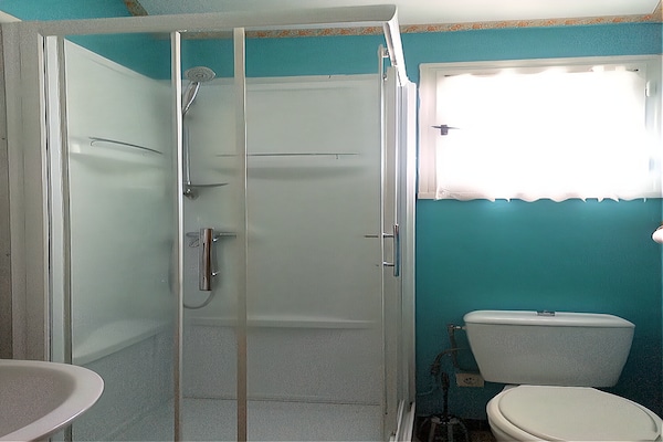 Foto van Kindvriendelijke villa met zwembad - Vakantiehuis in Salazac - BathRoom