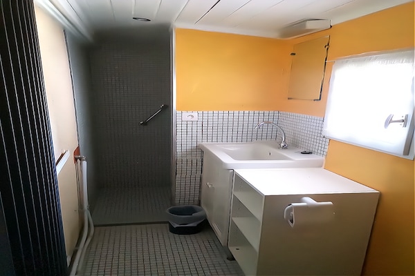Foto van Kindvriendelijke villa met zwembad - Vakantiehuis in Salazac - BathRoom