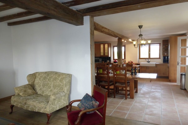 Foto van Luxe villa in Cazaubon met zwembad - Vakantiehuis in Cutxan - LivingRoom
