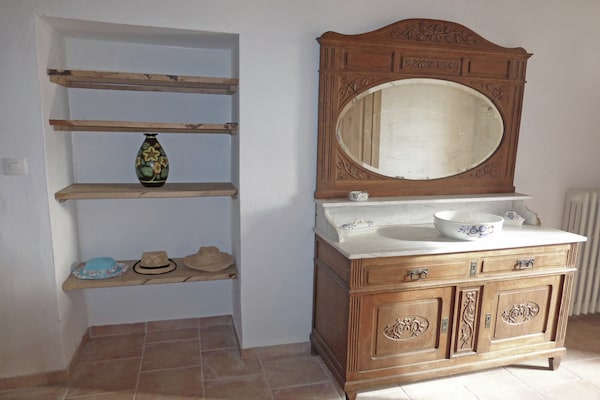 Foto van Luxe villa in Cazaubon met zwembad - Vakantiehuis in Cutxan - BathRoom