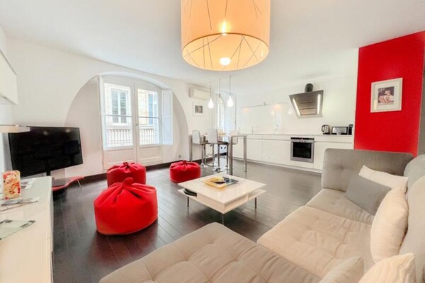 Foto van High-end appartement in de Gouden Driehoek - Vakantiehuis in Bordeaux - ExteriorSummer