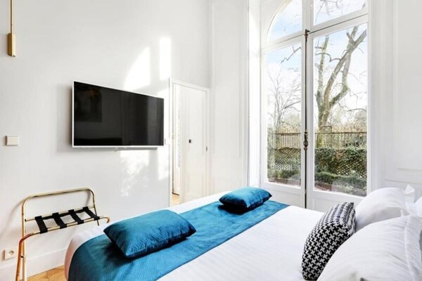 Foto van Maison Labruyère - Koninklijke Tuinsuite - Vakantiehuis in Bordeaux - BedRoom