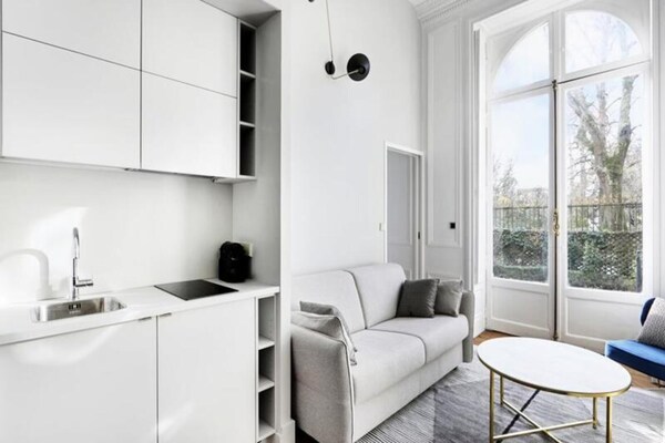 Foto van Maison Labruyère - Koninklijke Tuinsuite - Vakantiehuis in Bordeaux - DiningRoom