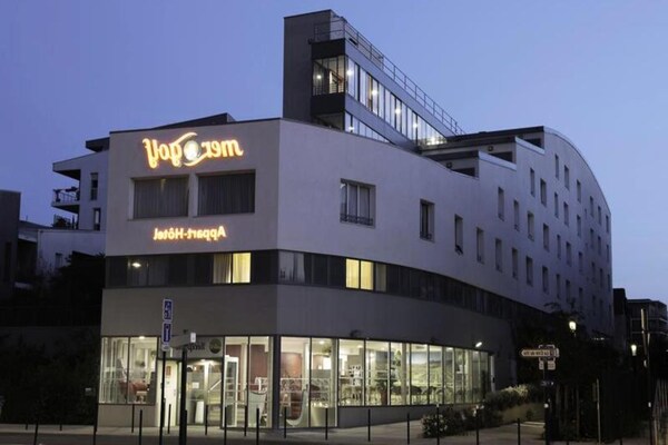 Foto van Zee- en golfappartement Bordeaux - Vakantiehuis in Bordeaux - DiningRoom