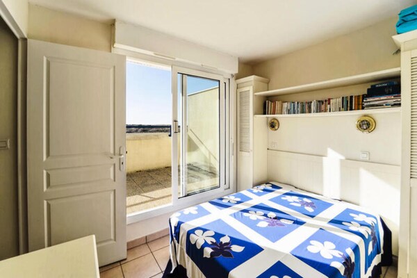 Foto van Marineblauwe residentie met twee kamers - Vakantiehuis in Lacanau - BedRoom