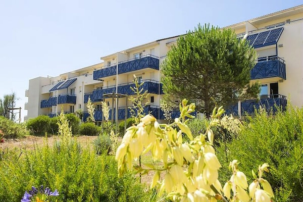 Foto van Marineblauwe residentie met twee kamers - Vakantiehuis in Lacanau - 