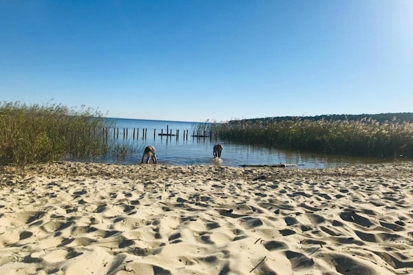 Foto van Verblijf aan het meer met terras - Vakantiehuis in Hourtin - AreaSummer1KM