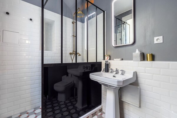 Foto van Stijlvol appartement voor 4 in Montpellier - Vakantiehuis in Montpellier - BathRoom