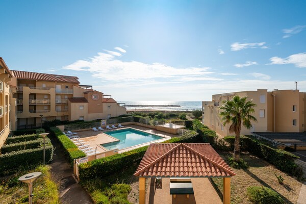 Foto van Appartement met zeezicht voor 4 personen in Valras-Plage - ExteriorSummer