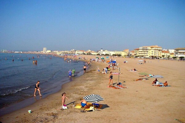 Foto van Lichte villa op een steenworp afstand van de zee - Vakantiehuis in Sérignan - AreaSummer20KM