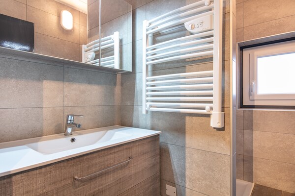 Foto van Alpine Comfort in Chamrousse - Vakantiehuis in Chamrousse - BathRoom