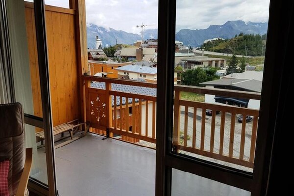 Foto van Appartement in Frankrijk bij de skipiste - Vakantiehuis in HUEZ - ExteriorSummer