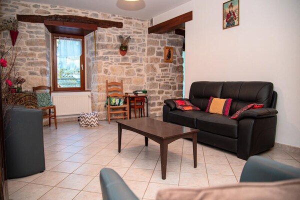 Foto van Gמte de France 7 personen - Vakantiehuis in LES SALELLES - 