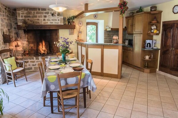 Foto van Gמte de France 7 personen - Vakantiehuis in LES SALELLES - 