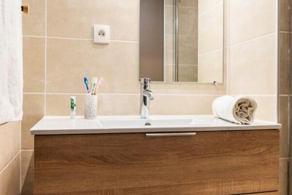 Foto van Cottage in La Canourgue met toegang tot zwembad - Vakantiehuis in LA CANOURGUE - Untagged