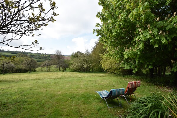 Foto van Normandy Bakery Retreat - Vakantiehuis in Guilberville - GardenSummer