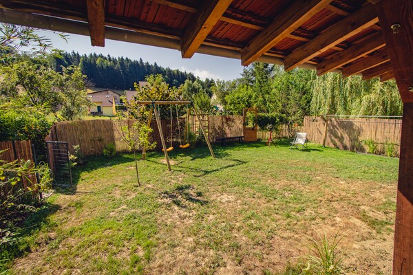 Foto van Saint-Quirin Tuinverblijf - Vakantiehuis in Saint-Quirin - GardenSummer