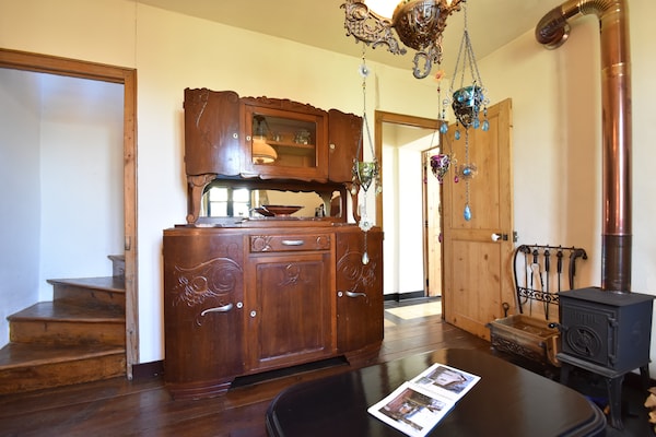 Foto van Cottage in Frankrijk met tuin bij meer - Vakantiehuis in Montaron - LivingRoom