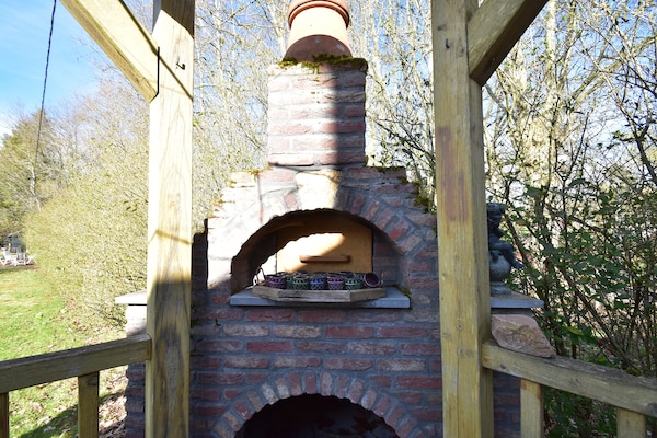 Foto van Cottage in Frankrijk met tuin bij meer - Vakantiehuis in Montaron - Ambiance