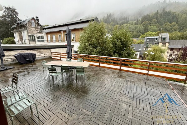 Foto van Chalet met ruim panoramisch terras - Vakantiehuis in Mont-Dore - terrace