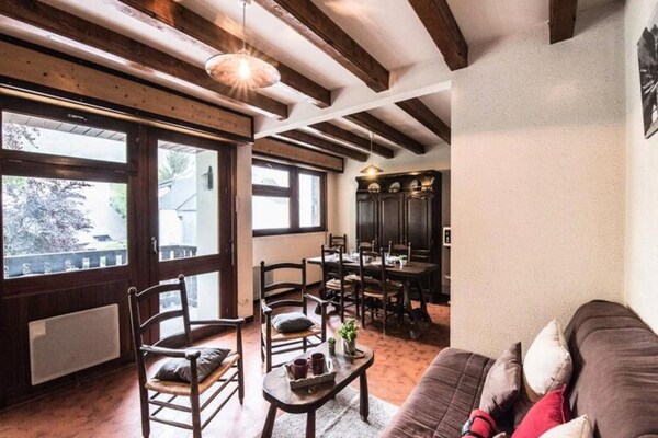 Foto van 2 stukken voor 4 personen - Vakantiehuis in ST LARY SOULAN - LivingRoom