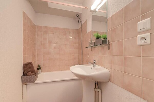 Foto van 5 stukken voor 9 personen - Vakantiehuis in ST LARY SOULAN - 