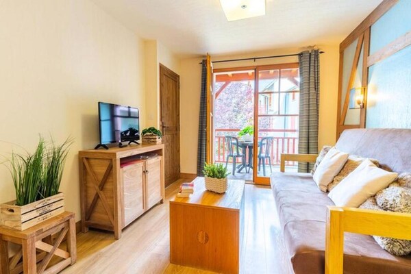 Foto van 2 stukken voor 6 personen - Vakantiehuis in ST LARY SOULAN - LivingRoom