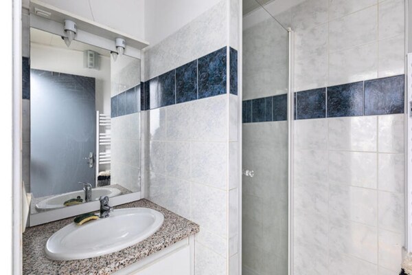 Foto van Appartement 3 stuks 9 personen - Sélection - Vakantiehuis in LA MONGIE - BathRoom