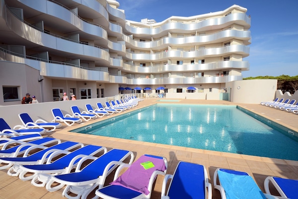 Foto van Mooi appartement bij strand Port-Barcarès - Vakantiehuis in Le Barcares - ExteriorSummer