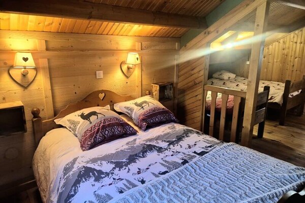 Foto van Prachtig chaletuitzicht op de Mont Blanc - Vakantiehuis in Pugny-Chatenod - 