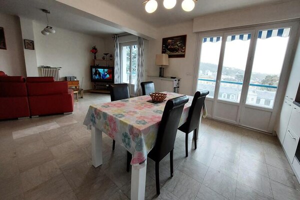 Foto van Residentie Le Savoy voor 4 personen - Vakantiehuis in AIX LES BAINS - DiningRoom