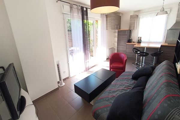 Foto van 2 stukken voor 3 personen - Vakantiehuis in AIX LES BAINS - LivingRoom